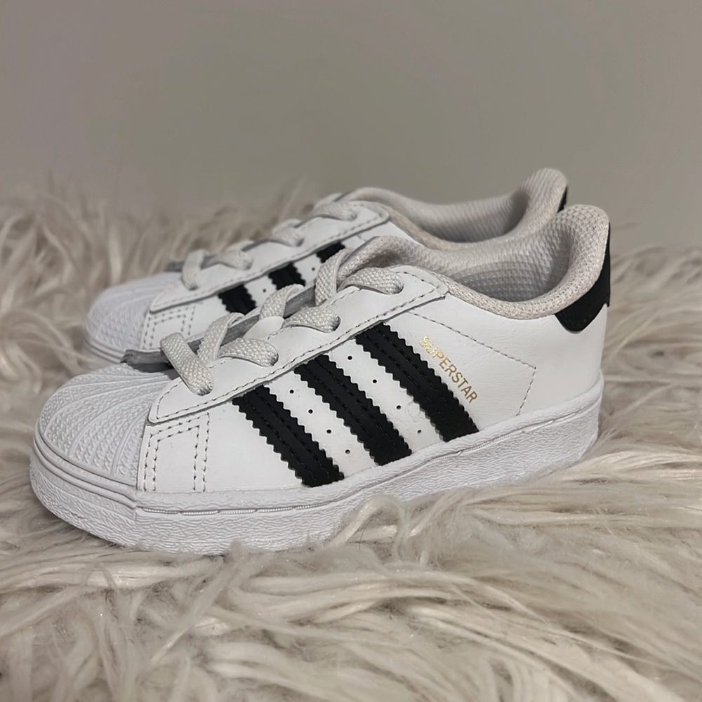 Toddler size 7K brand new Adidas sneakers